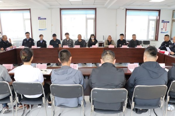 正规配资门户炒股平台 敦化交警恳谈聚智 共筑交通安全防线